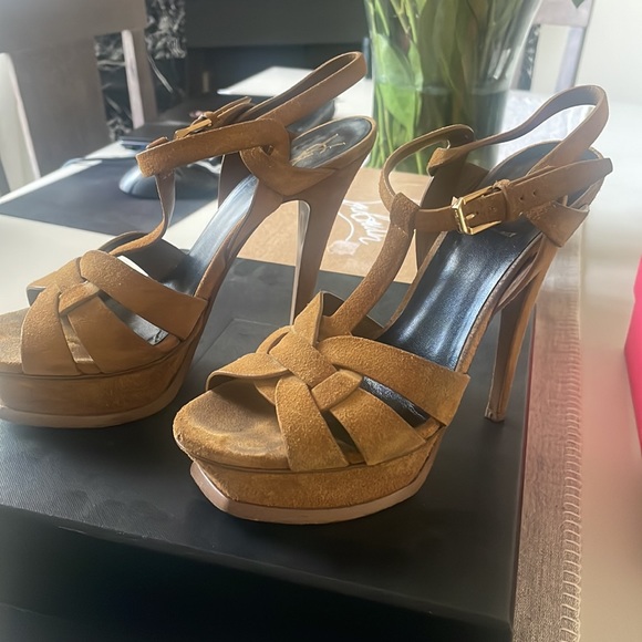 Ysl heels - Picture 2 of 7